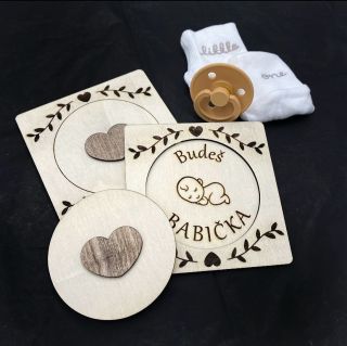 Takový to, když dárek není svetr ani ponožky… ale nový člen rodiny. 🤷‍♀️😂 Nevíte jak oznámit tu radostnou novinu? A co jim...